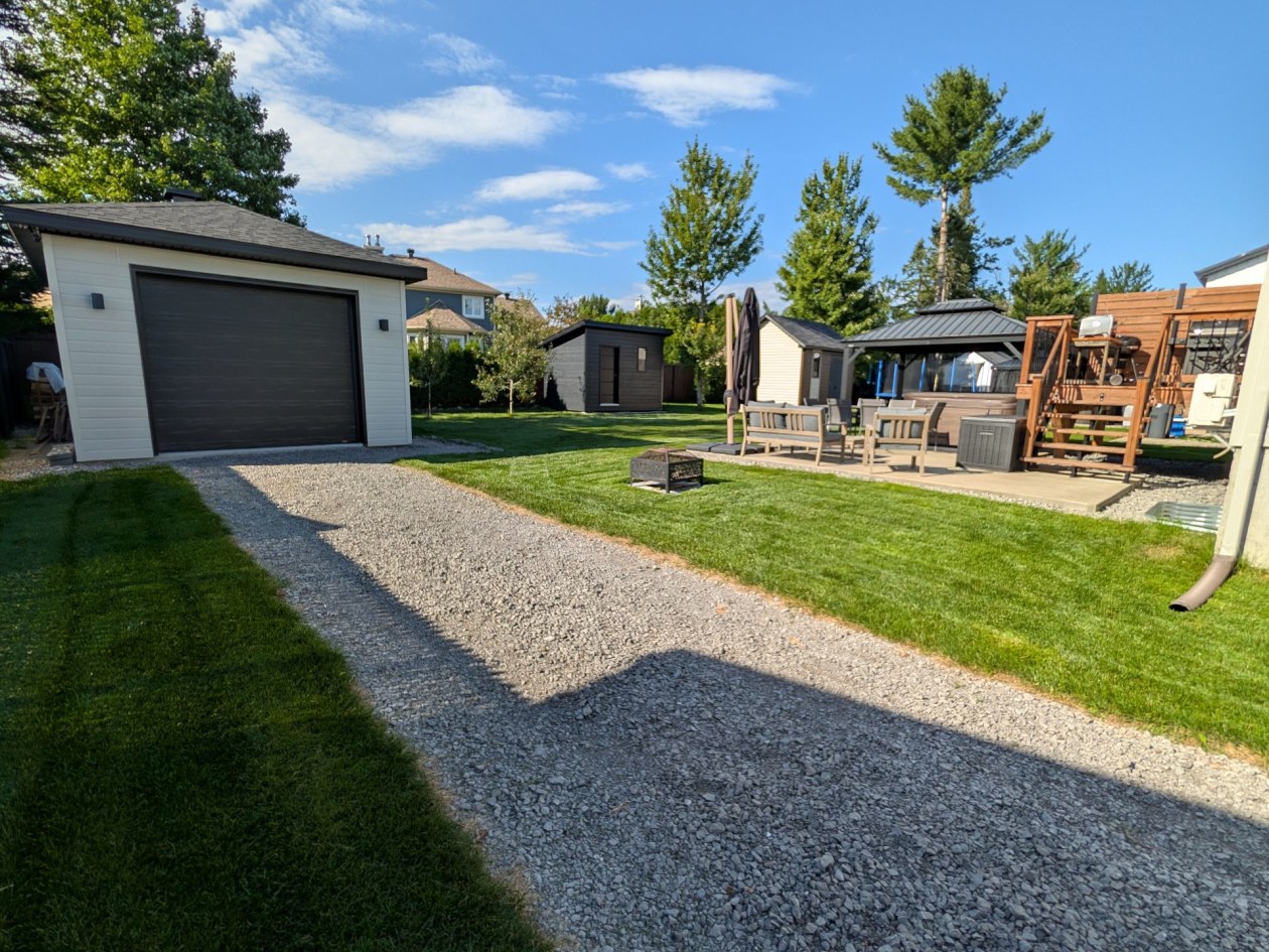 Garage — 49 Rue des Poiriers, Pont-Rouge