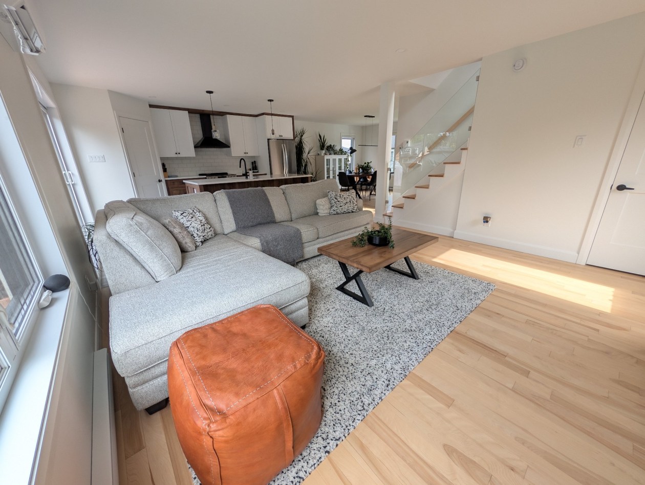 Salon — 49 Rue des Poiriers, Pont-Rouge