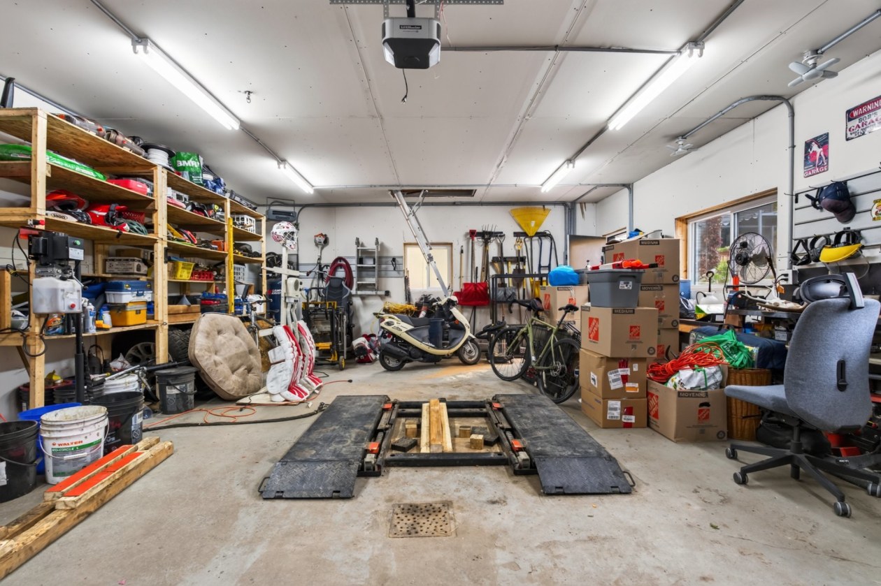 Garage — 740 Rue George-Muir, Québec