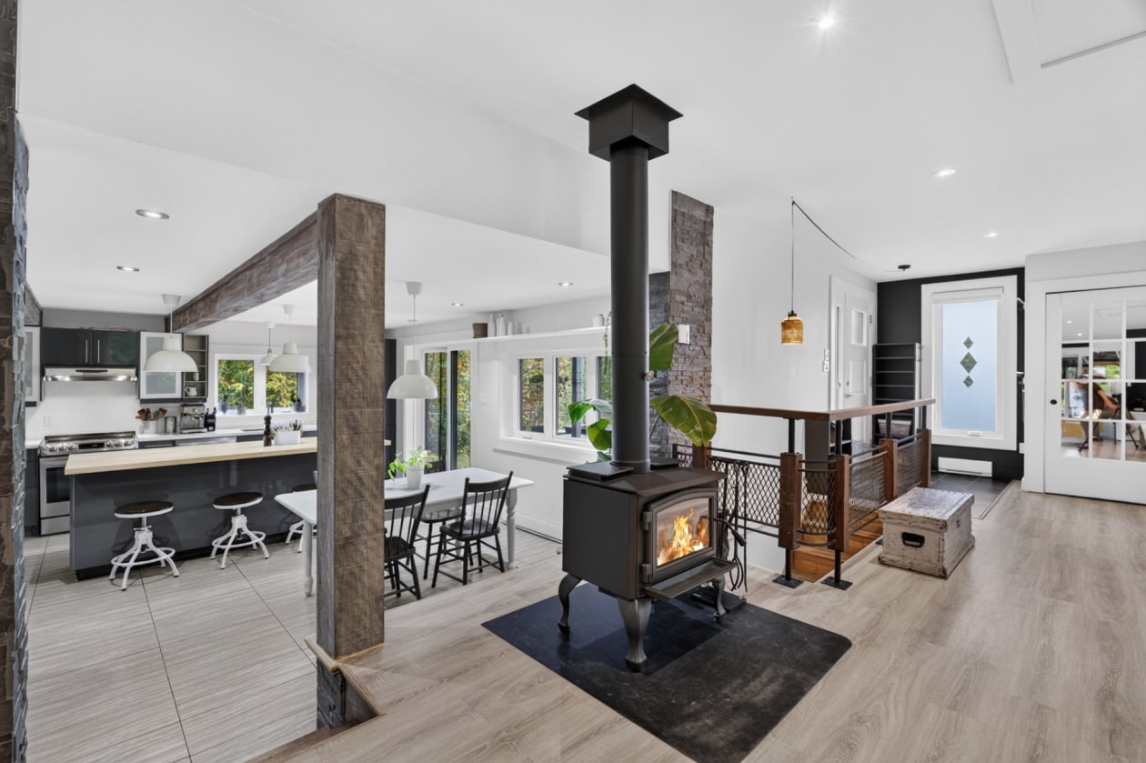 Salon — 740 Rue George-Muir, Québec