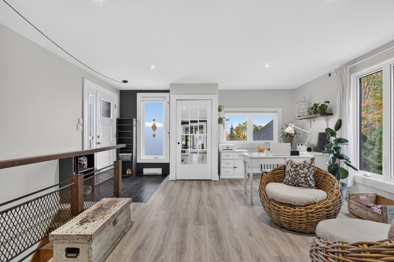 Salon — 740 Rue George-Muir, Québec