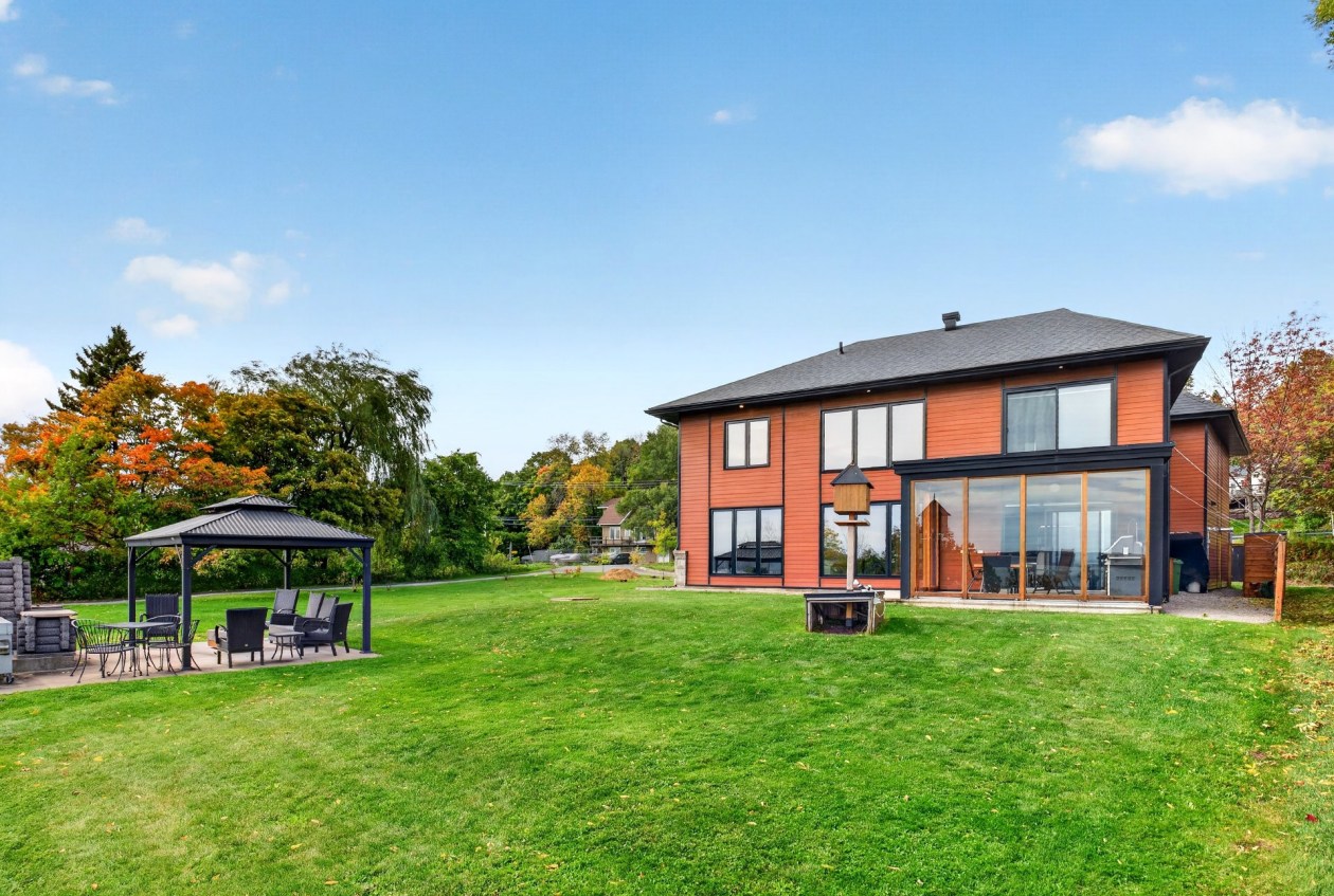 Exterior — 401 Route 138, Neuville