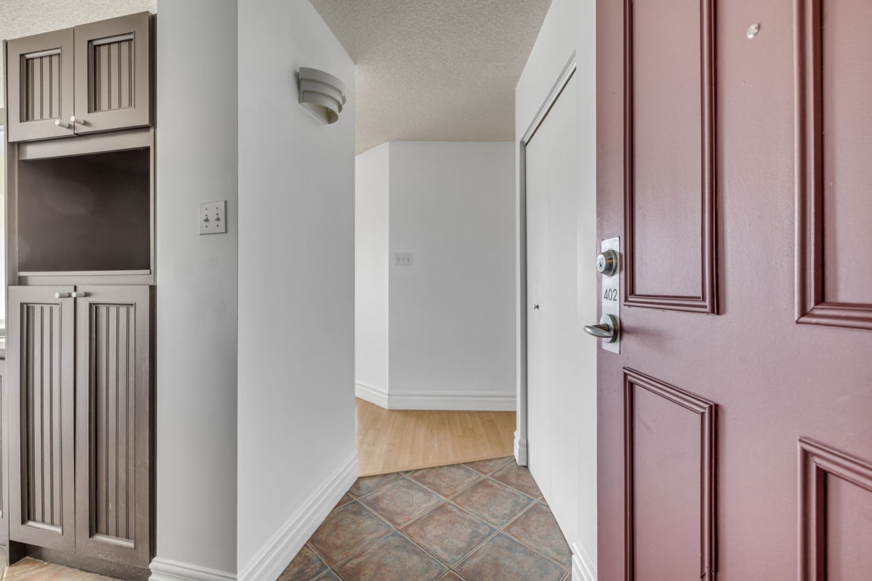 Hall d'entrée — 5895 Rue St-Laurent, Lévis