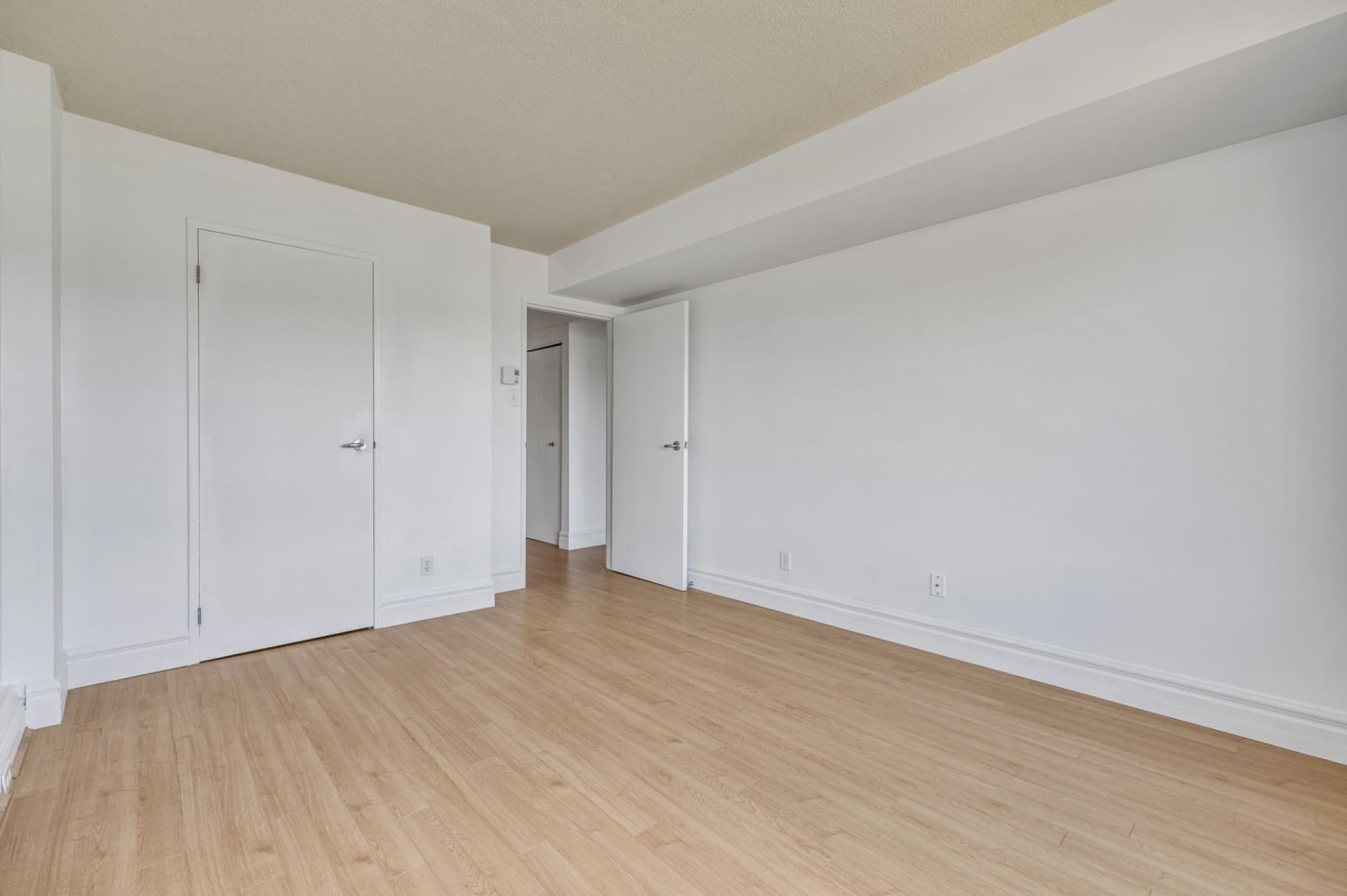 Chambre à coucher principale — 5895 Rue St-Laurent, Lévis