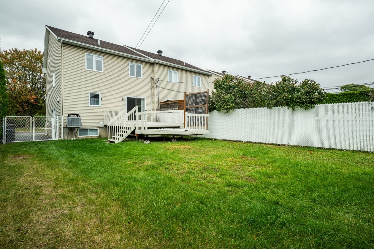 Cour — 116 Boul. du Fort-St-Louis, Boucherville
