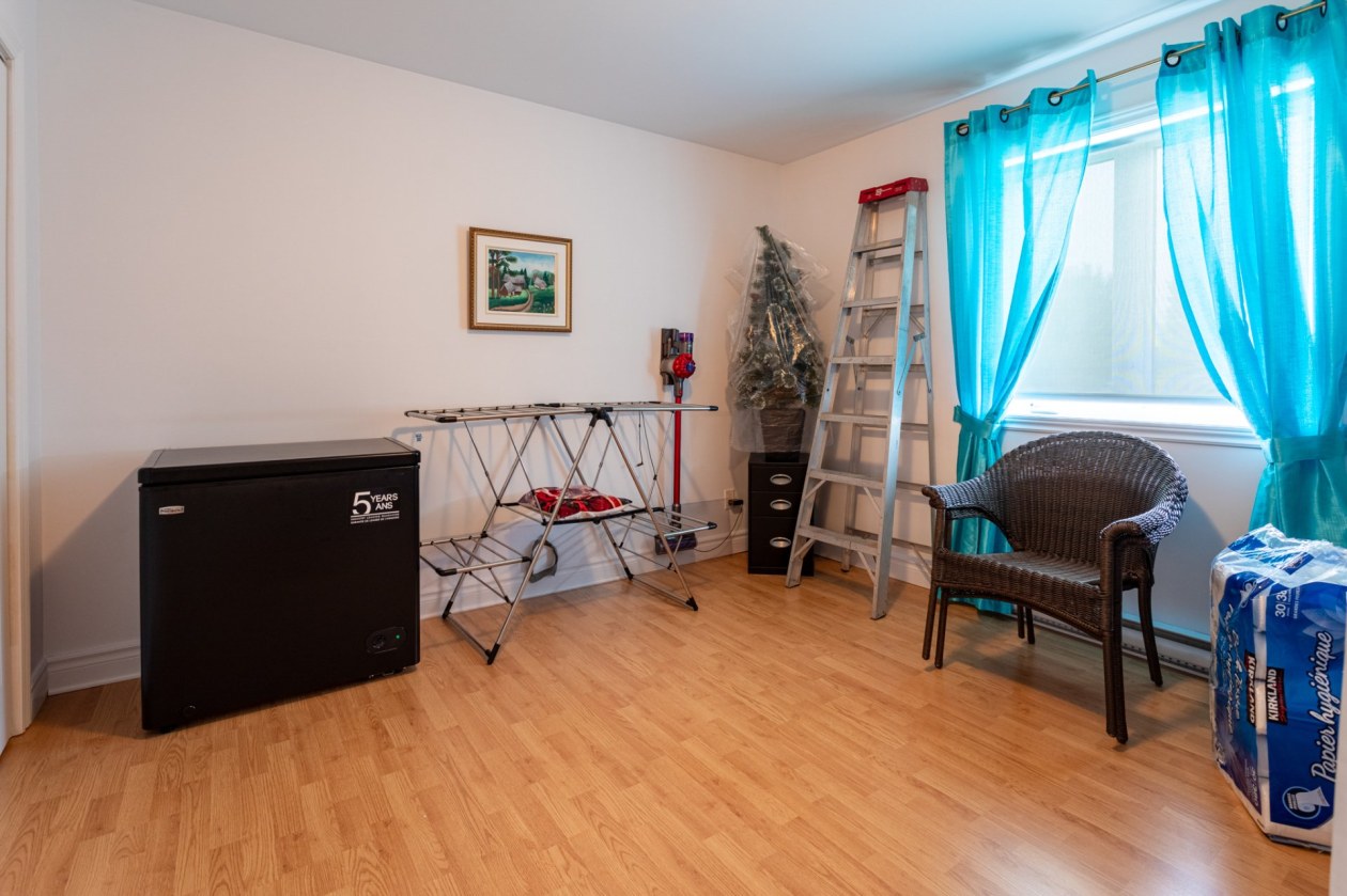 Chambre à coucher — 1863 Rue Pruneau, Saint-Maurice