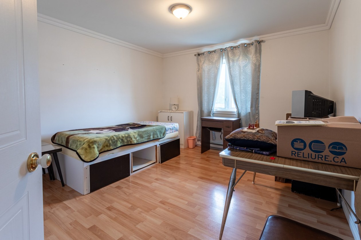 Chambre à coucher — 1859 Rue Pruneau, Saint-Maurice
