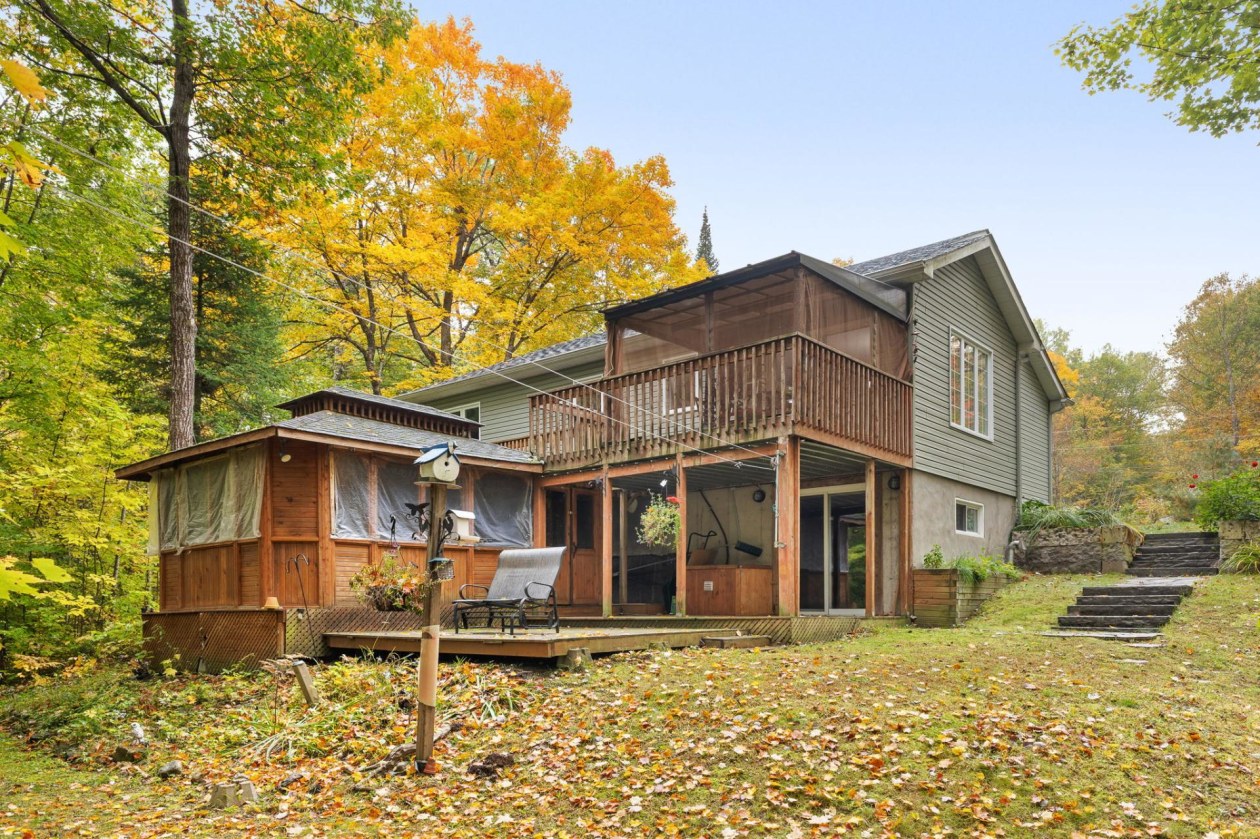 Exterior — 12 Rue Joël, Val-des-Monts