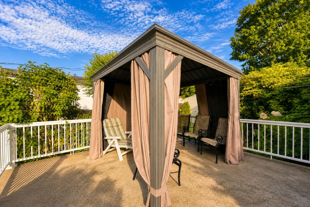 Patio — 999 22e Avenue, Laval