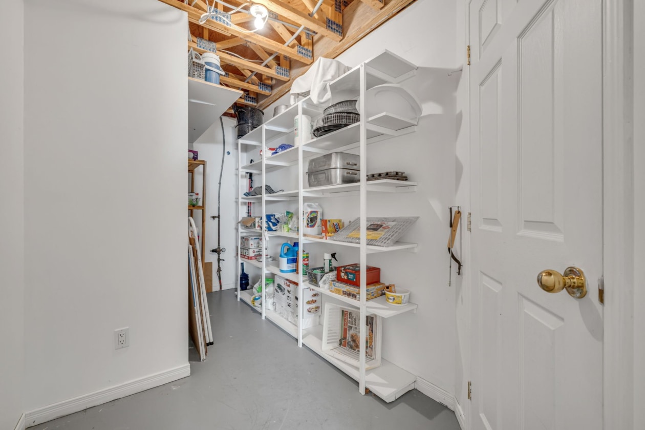 Atelier — 896 Rue Ferrant, L'Ancienne-Lorette