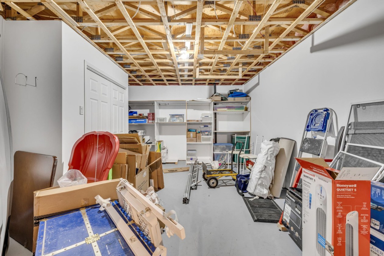 Atelier — 896 Rue Ferrant, L'Ancienne-Lorette