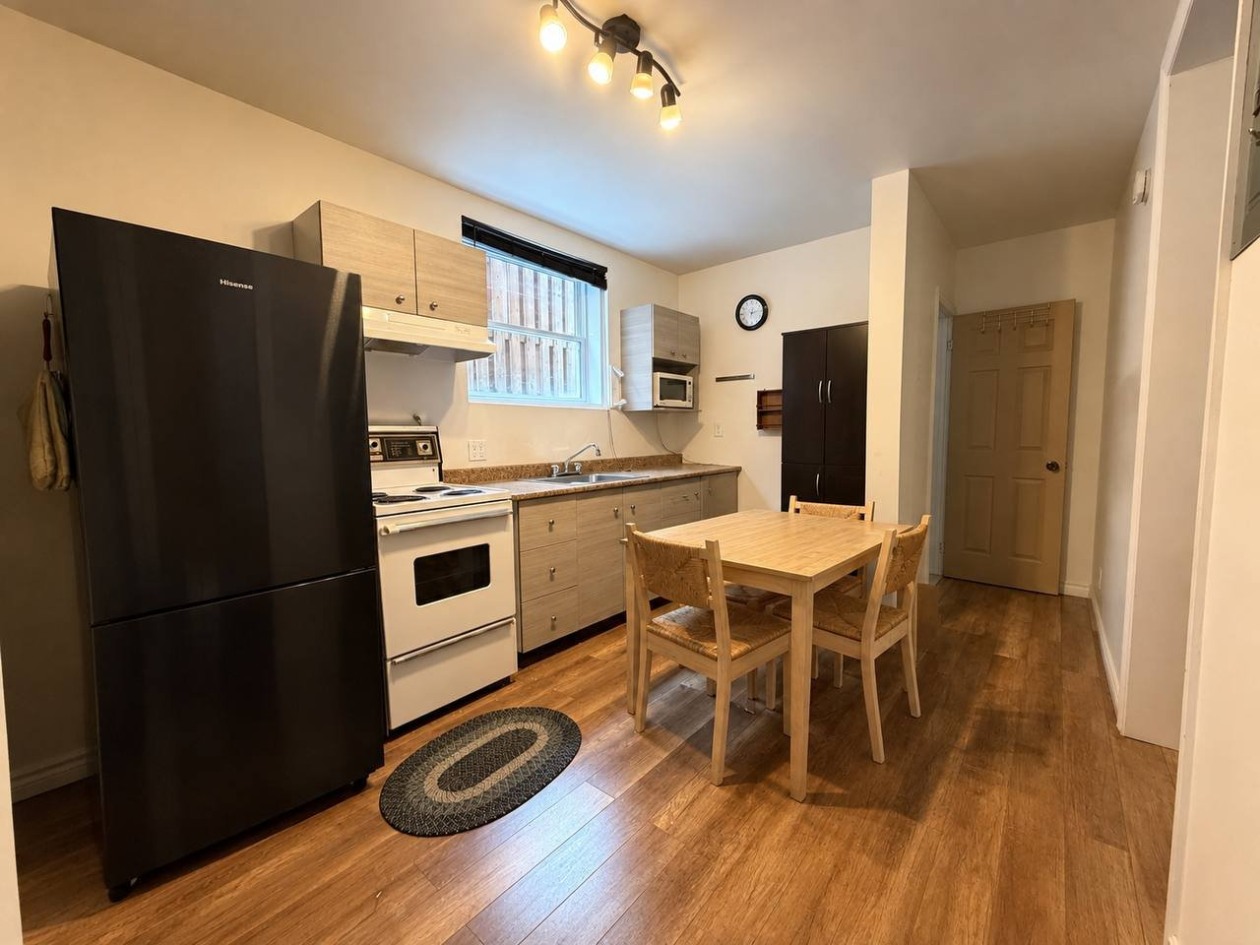 120, 18e Avenue