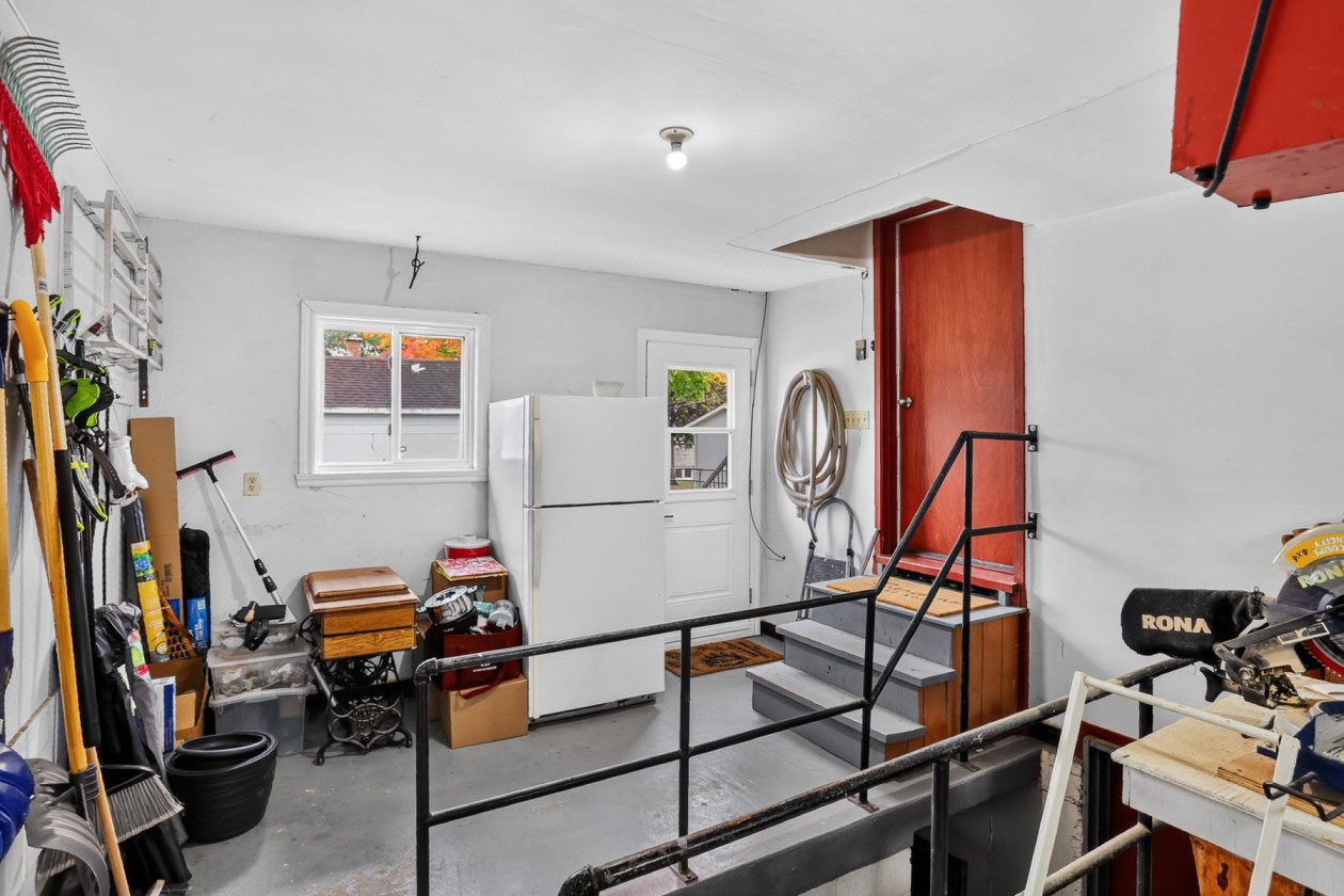Atelier — 3422 Av. Ste-Marthe, Shawinigan