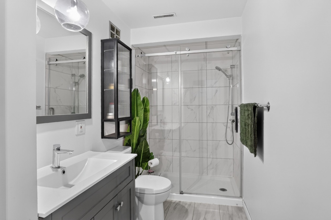 Salle de bains — 3422 Av. Ste-Marthe, Shawinigan