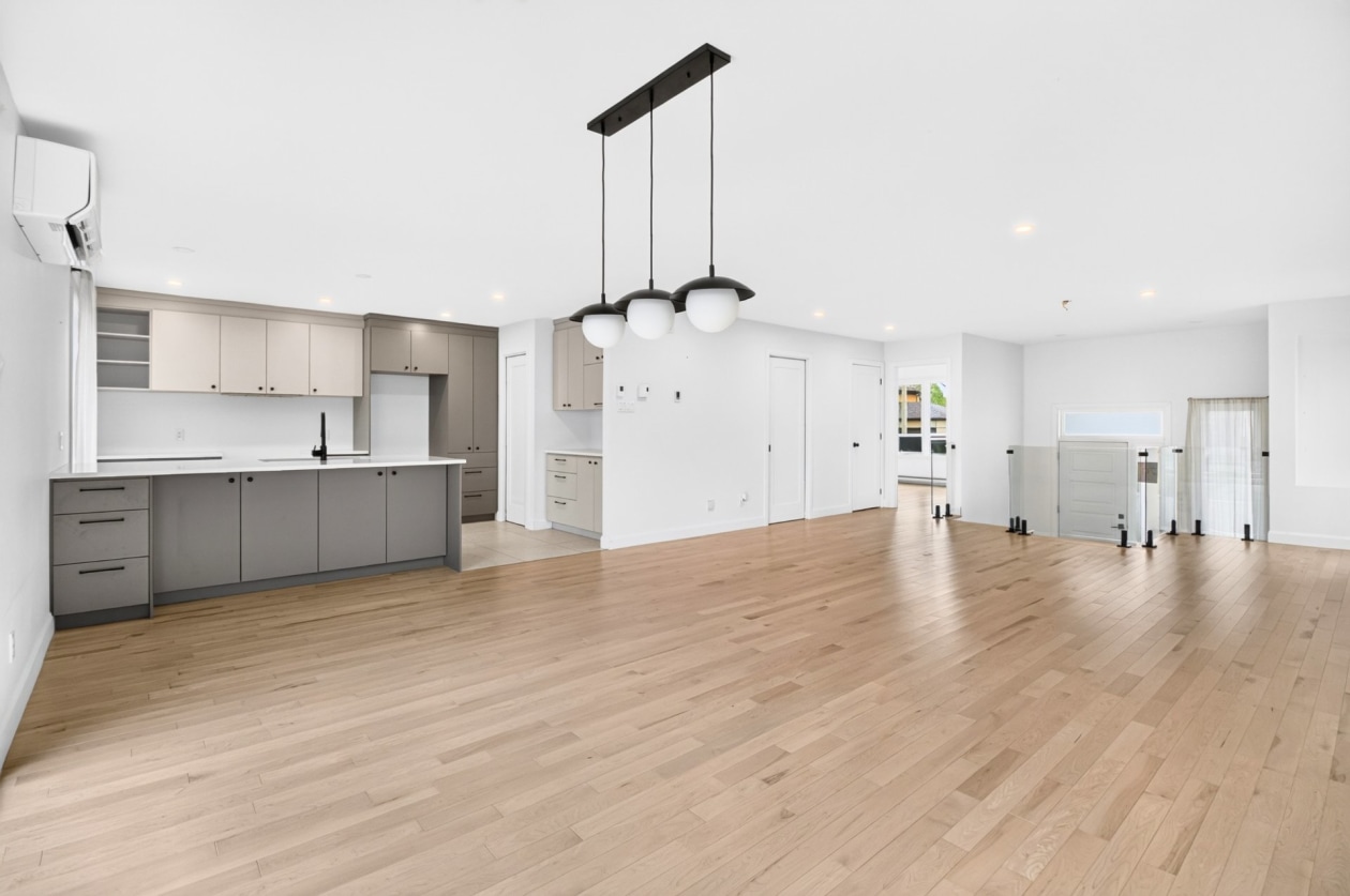 Salle à manger — 70 Rue Massicotte, Champlain
