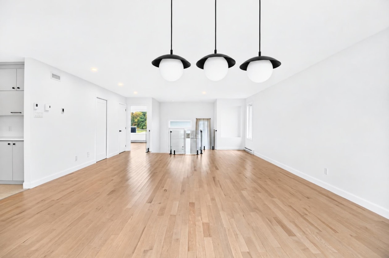 Salle à manger — 70 Rue Massicotte, Champlain