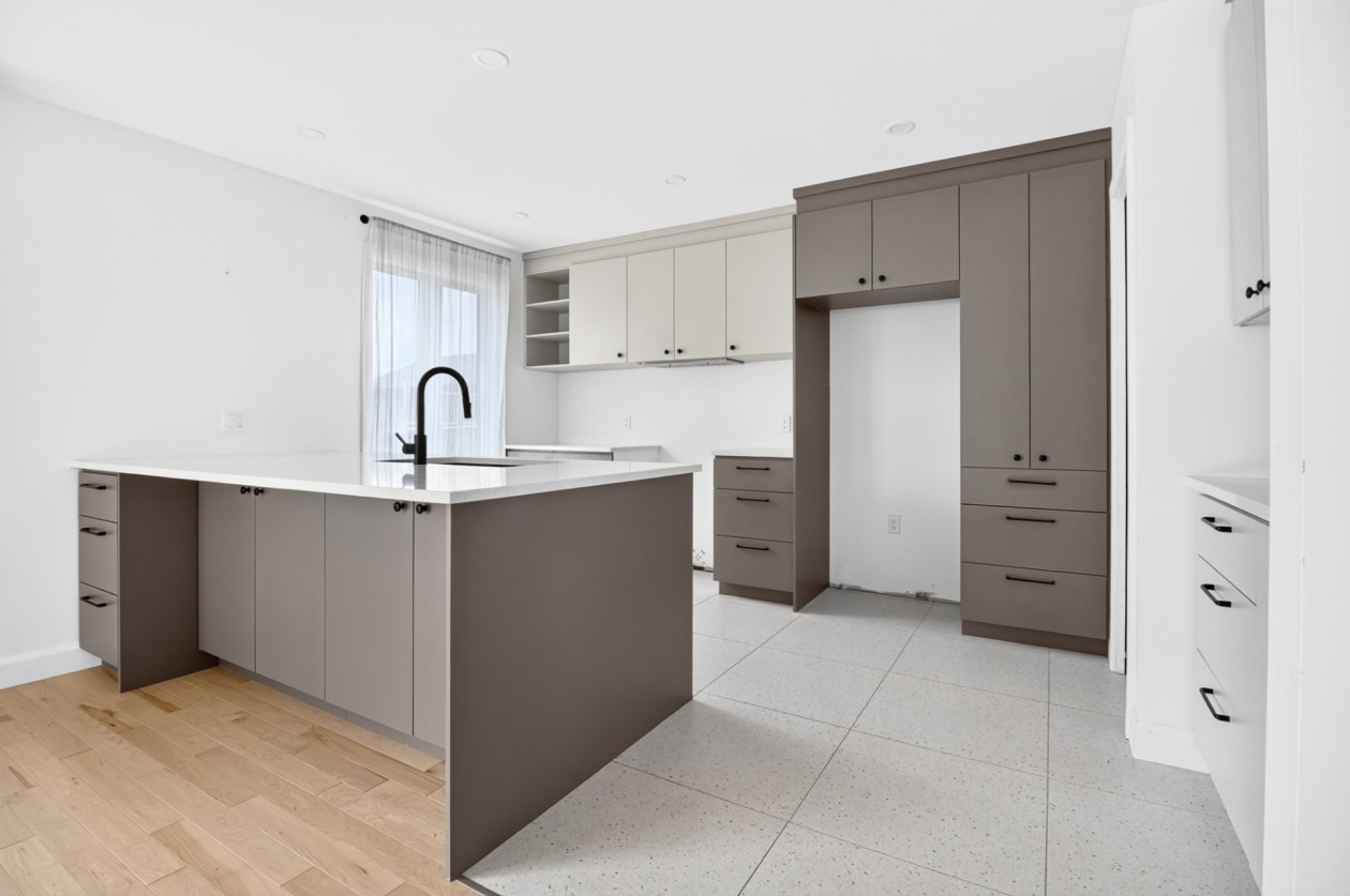 Photo 12 — 70 Rue Massicotte, Champlain