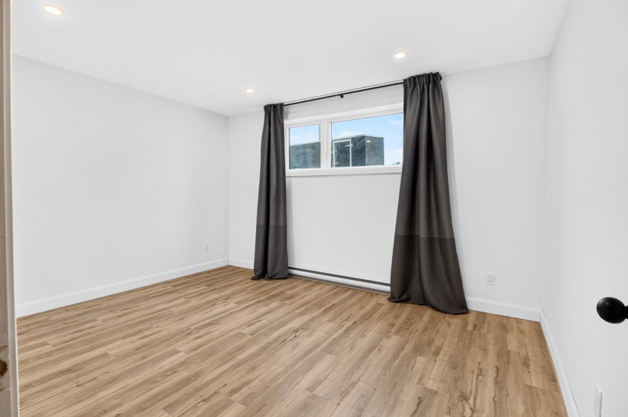 Chambre à coucher — 70 Rue Massicotte, Champlain