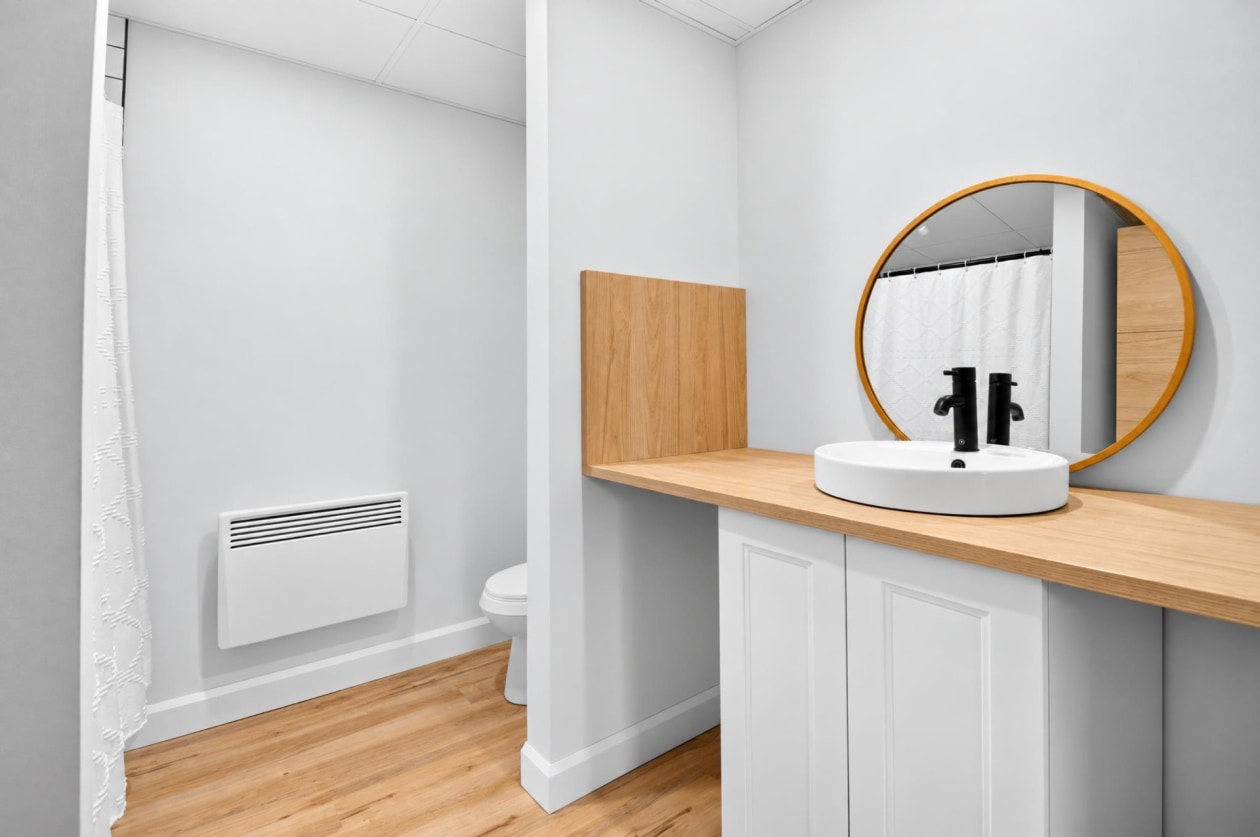 Salle de bains — 70 Rue Massicotte, Champlain