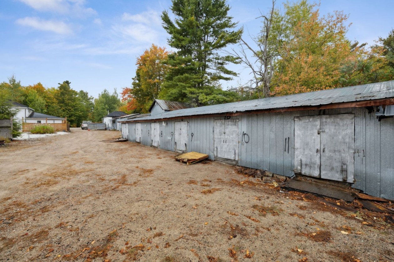 Rangement — 1712 Ch. du Lac-des-Loups, Pontiac