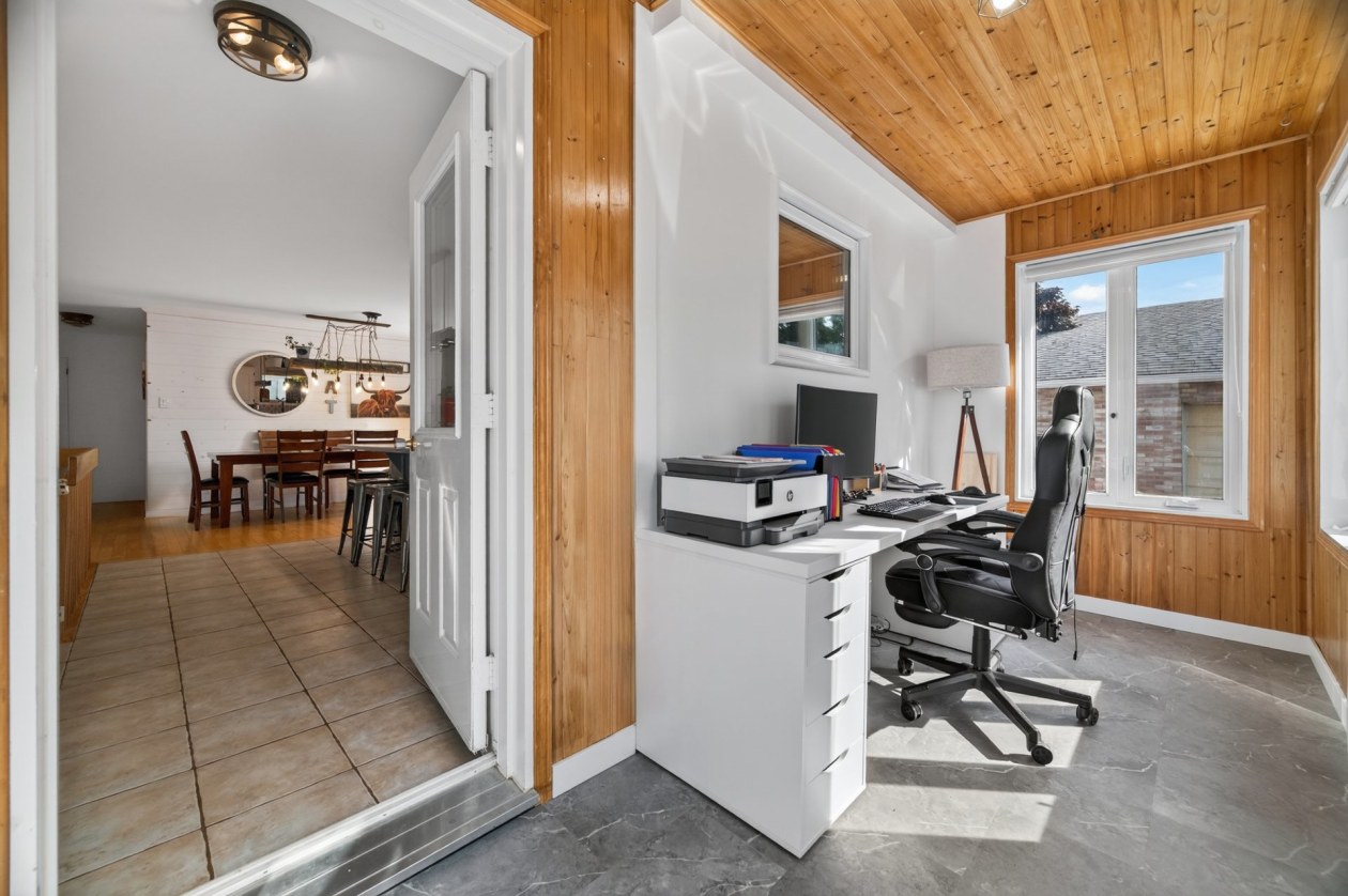 Hall d'entrée — 295 Route 132 E., Sainte-Luce
