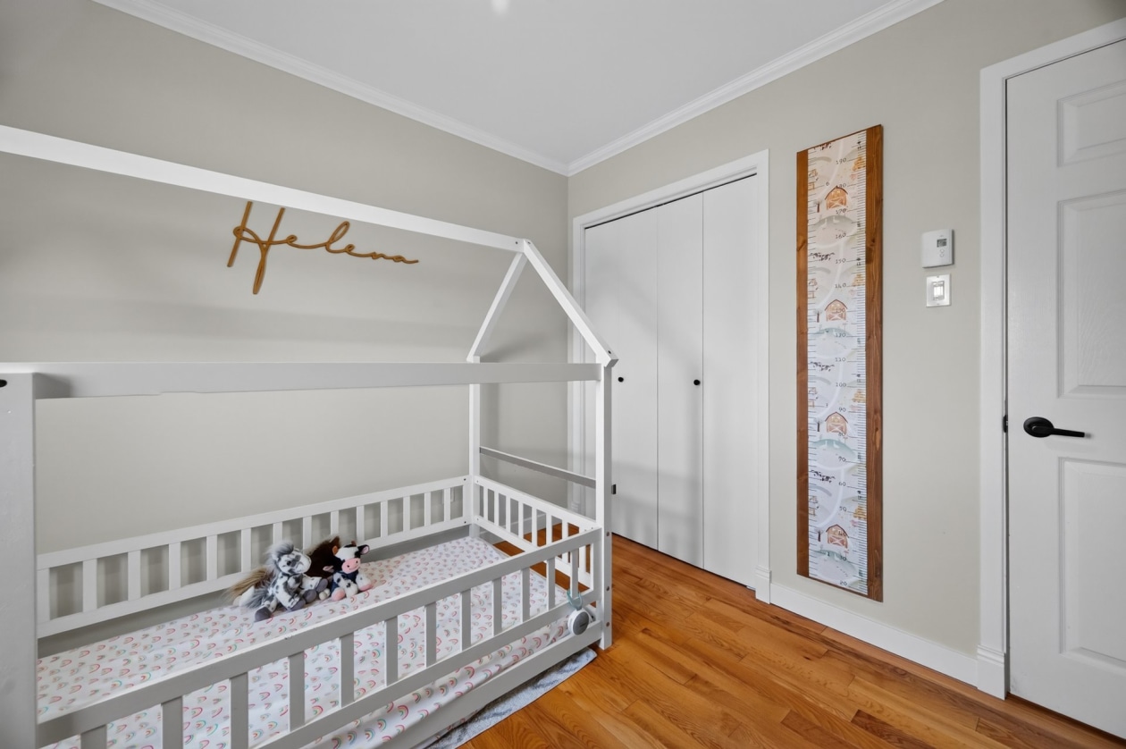 Chambre à coucher — 295 Route 132 E., Sainte-Luce