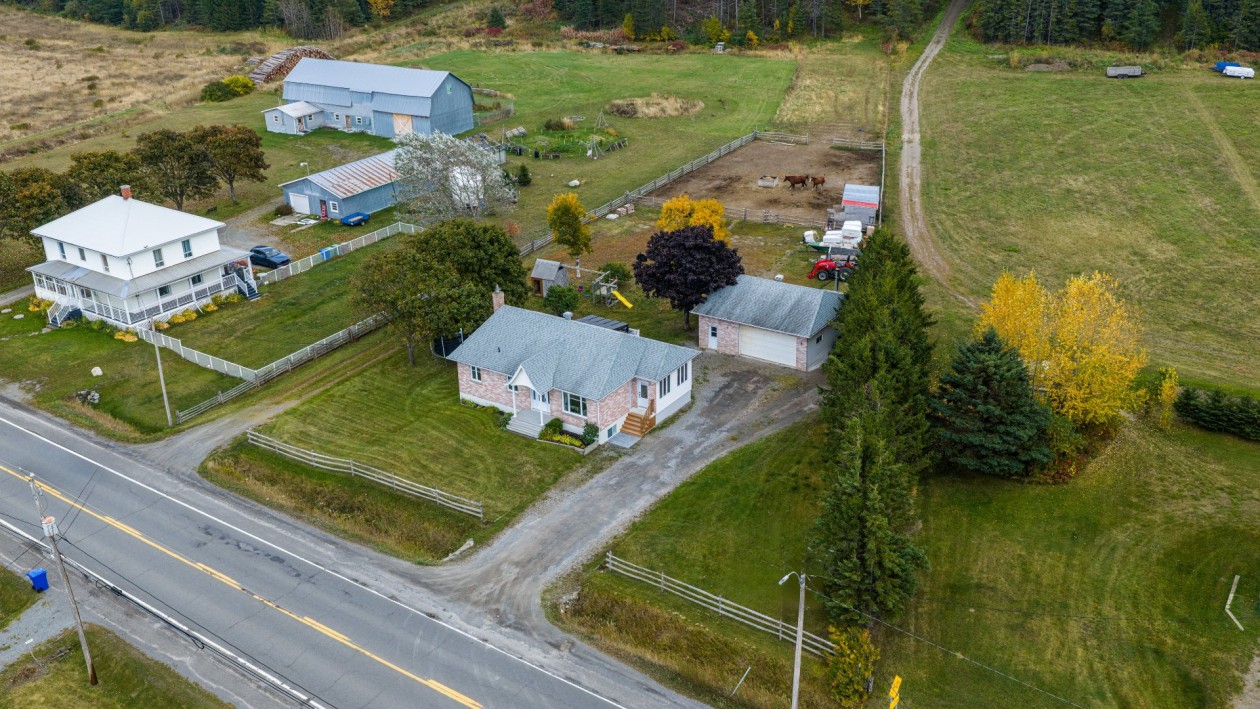 Photo aérienne — 295 Route 132 E., Sainte-Luce