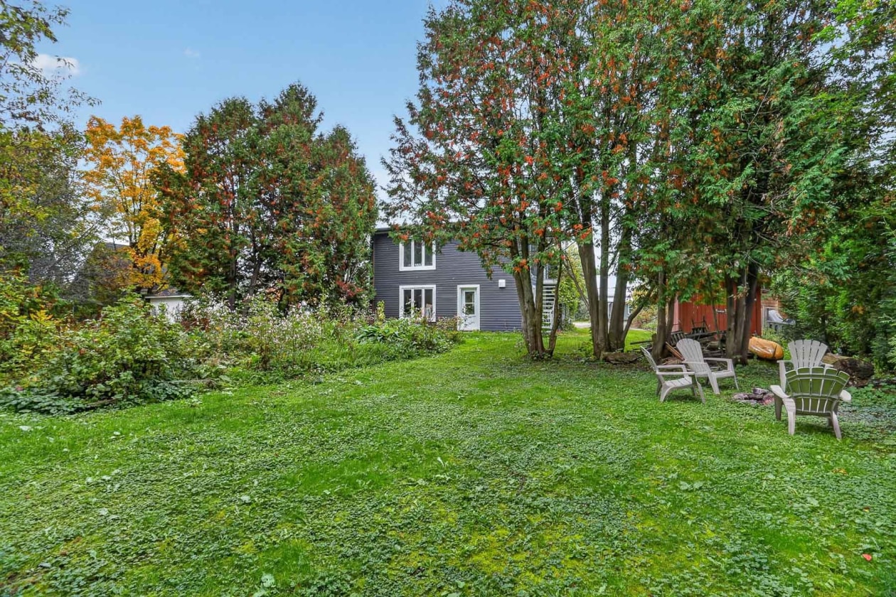 Cour — 5121 - 5125 Ch. des Pionniers, Shawinigan