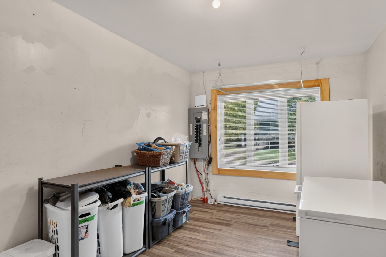 Salle de lavage — 5121 - 5125 Ch. des Pionniers, Shawinigan