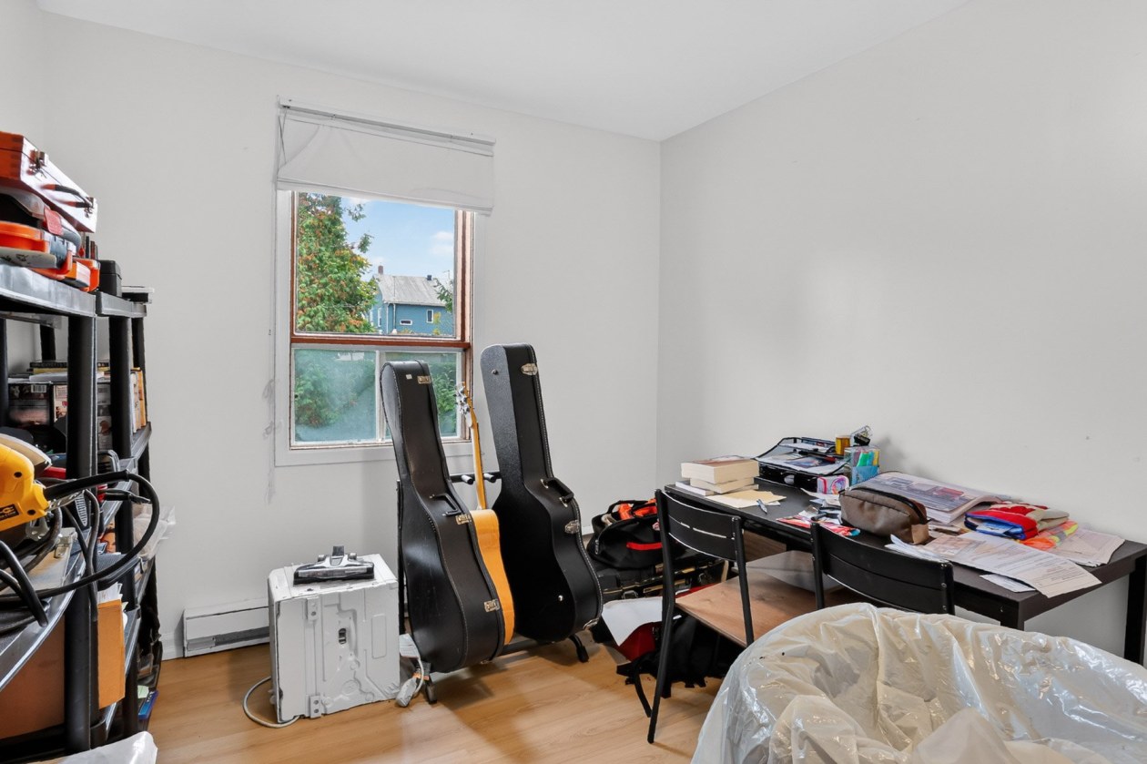 Chambre à coucher — 5121 - 5125 Ch. des Pionniers, Shawinigan