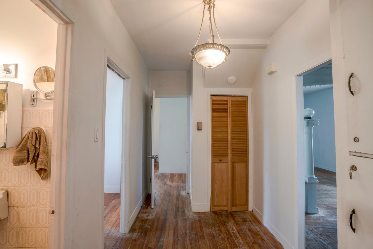 Corridor — 5029 - 5033 Rue St-Georges, Lévis