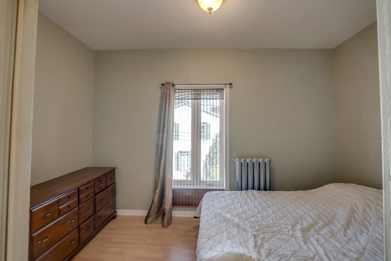Chambre à coucher — 5029 - 5033 Rue St-Georges, Lévis