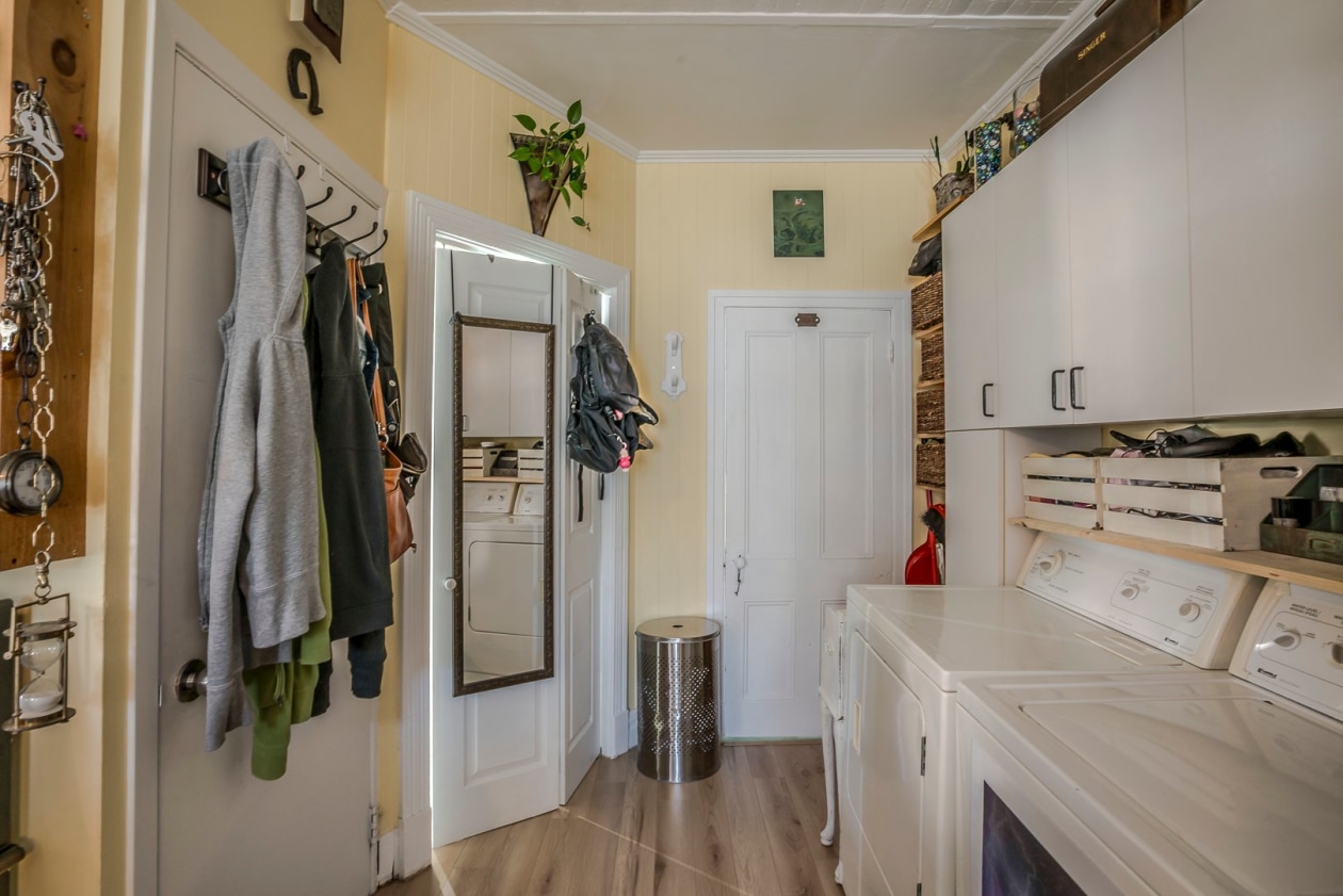 Salle de lavage — 5029 - 5033 Rue St-Georges, Lévis