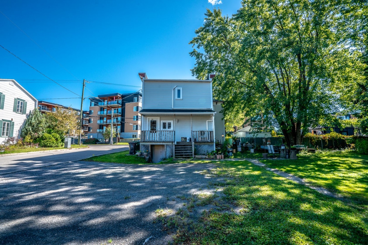 Face arrière — 5029 - 5033 Rue St-Georges, Lévis