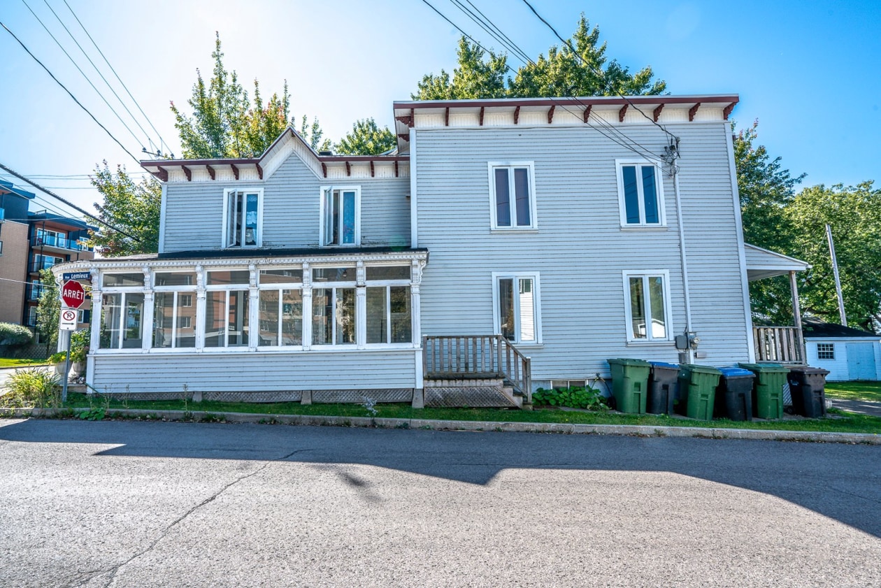 Façade — 5029 - 5033 Rue St-Georges, Lévis