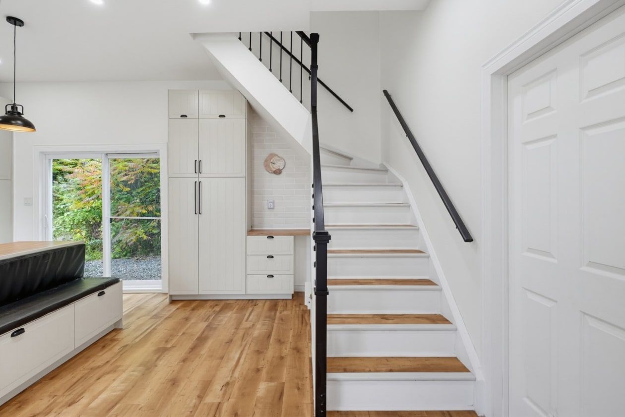 Escalier — 134 Ch. des Plaines, Denholm