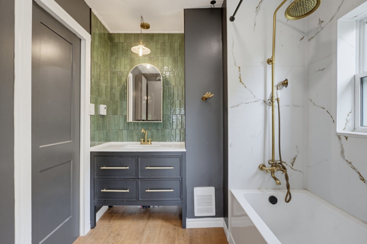 Salle de bains — 134 Ch. des Plaines, Denholm