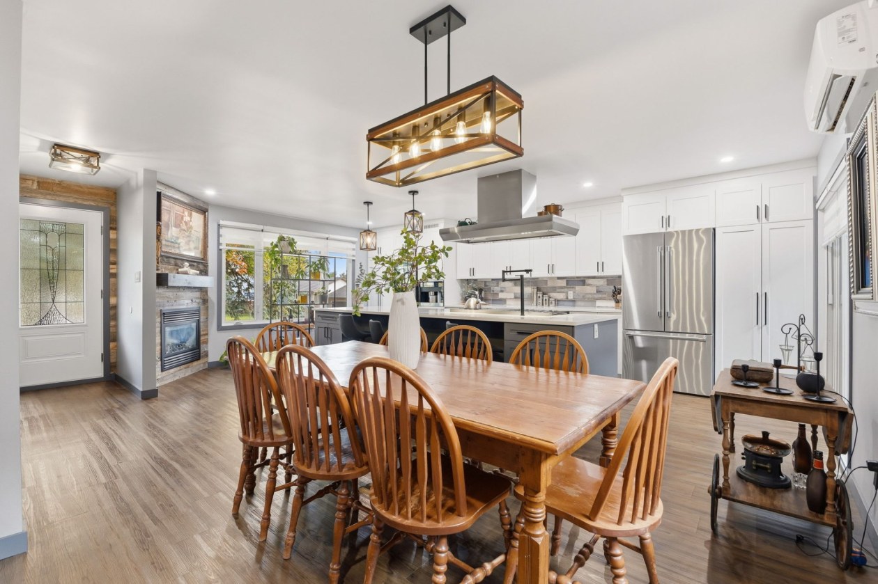 Salle à manger — 605 Rue O'Neil, Gatineau