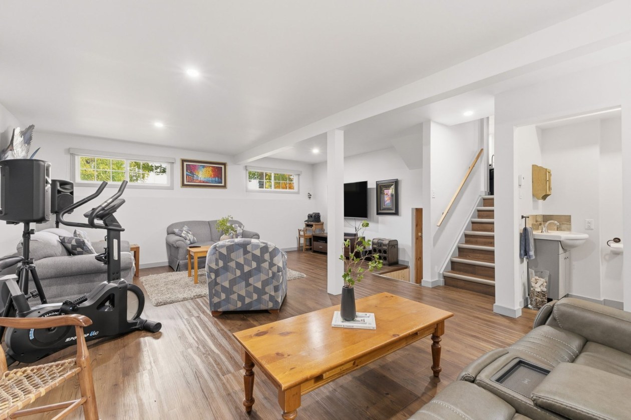 Salle familiale — 605 Rue O'Neil, Gatineau