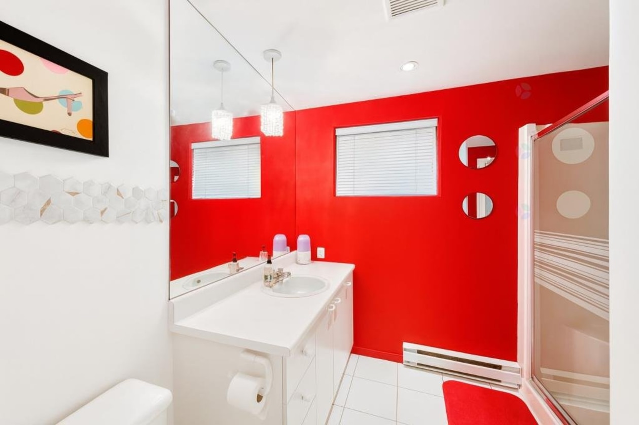 Salle de bains — 253 Rue du Châtelain, Repentigny