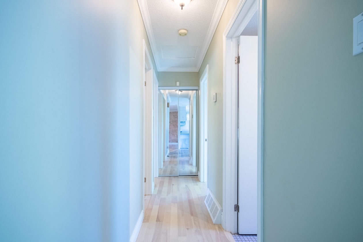Corridor — 4050 Rue Barrette, Sherbrooke