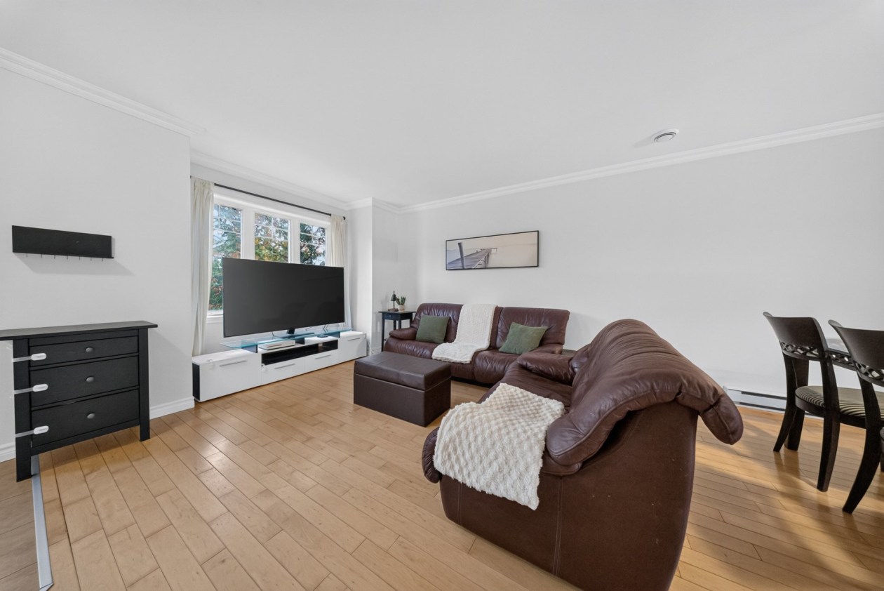 Salon — 1781 Rue Mancini, Sherbrooke