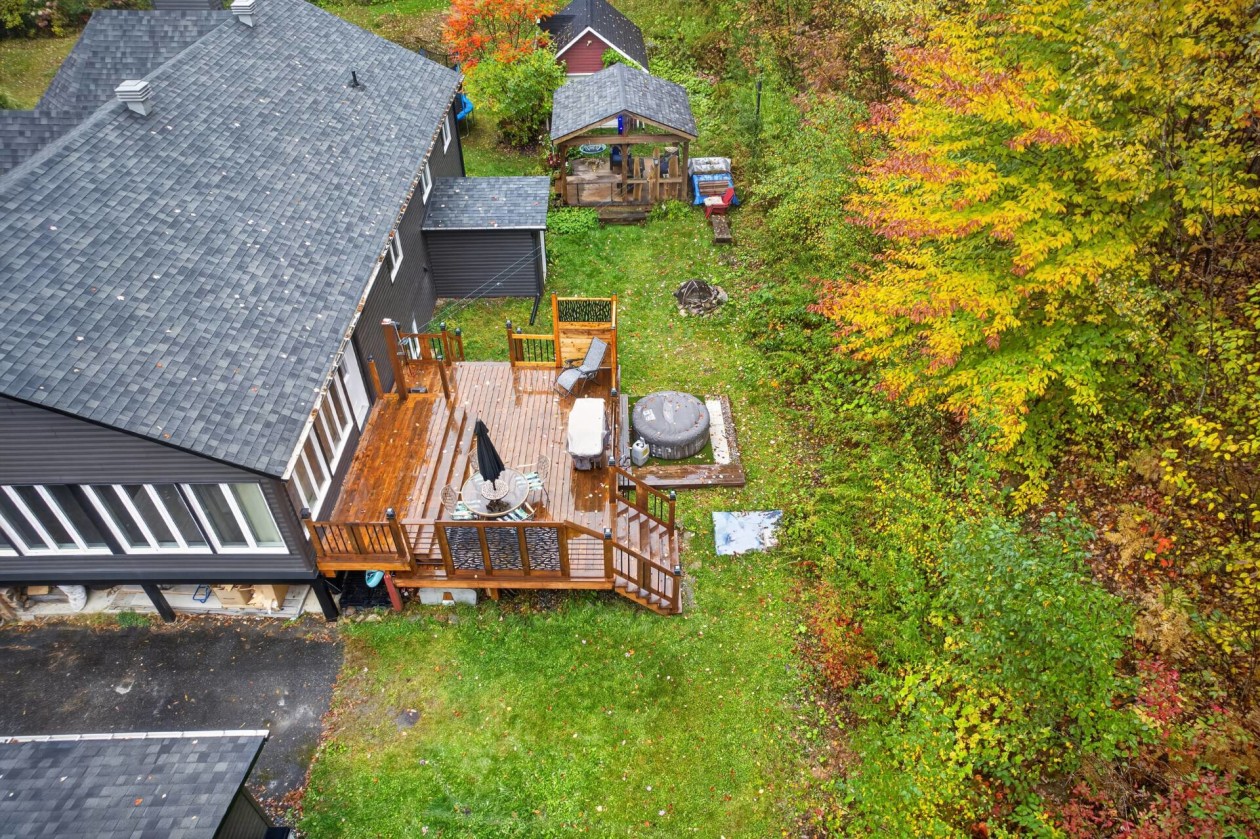 Photo aérienne — 135 Ch. du Lac-Nick, Bolton-Est
