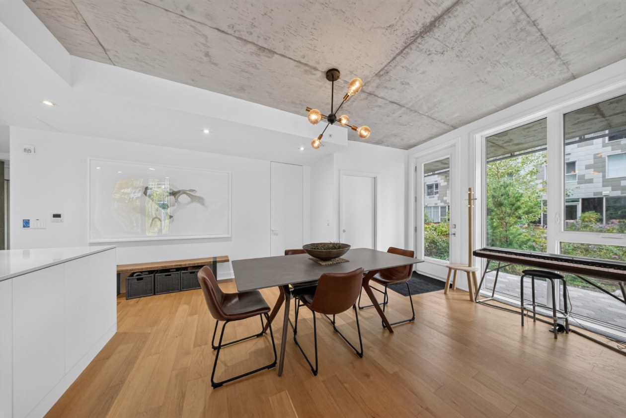 Salle à manger — 4240 Rue Augustin-Frigon, Montréal