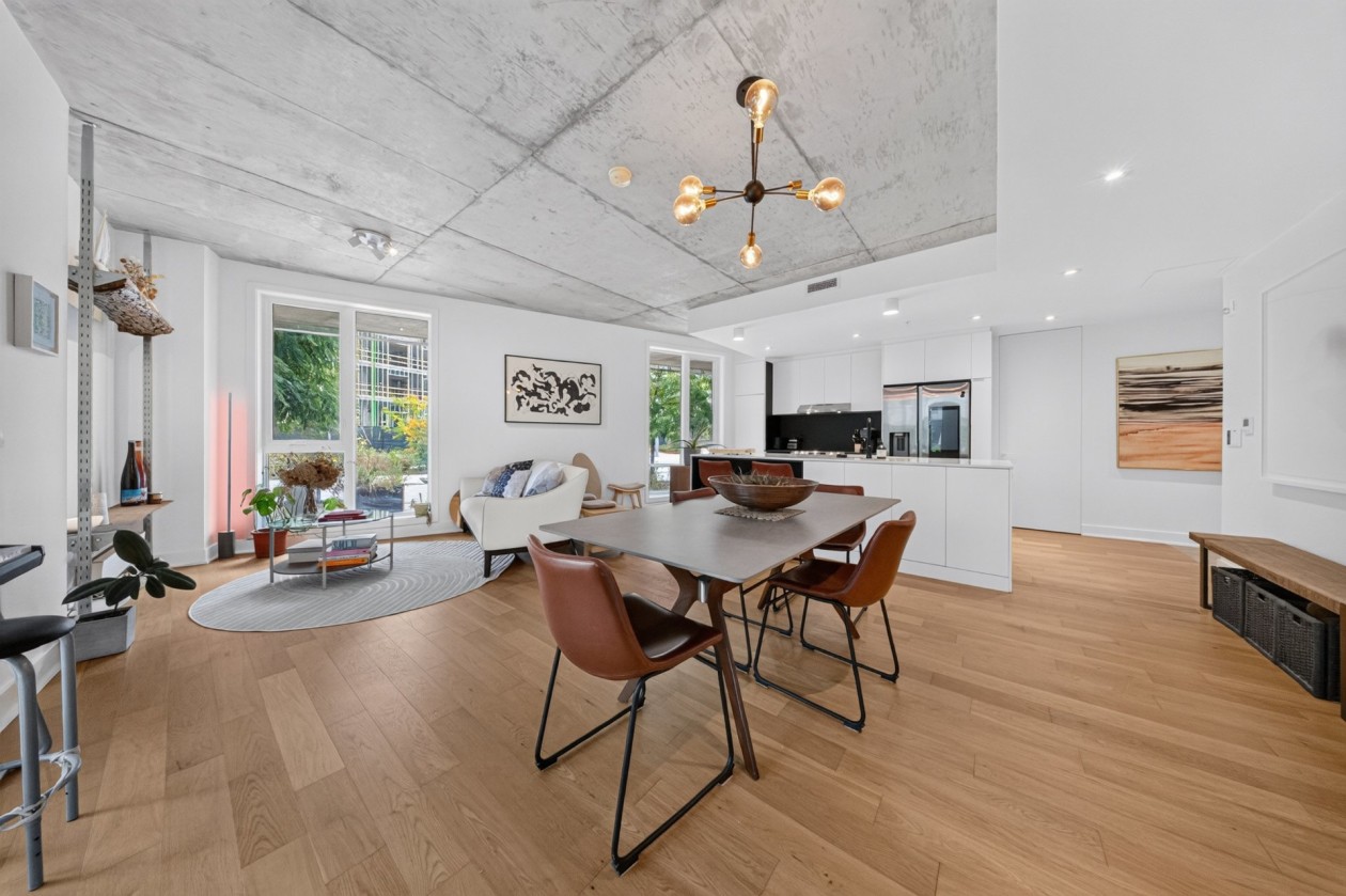 Salle à manger — 4240 Rue Augustin-Frigon, Montréal