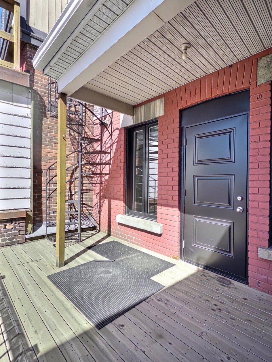 Balcon — 325 Rue des Forges, Trois-Rivières
