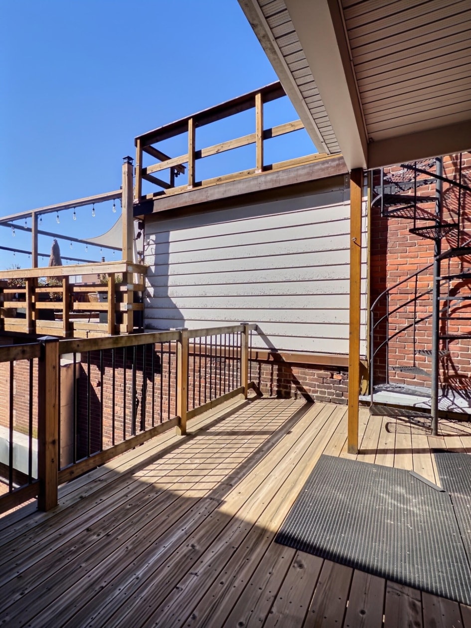 Balcon — 325 Rue des Forges, Trois-Rivières