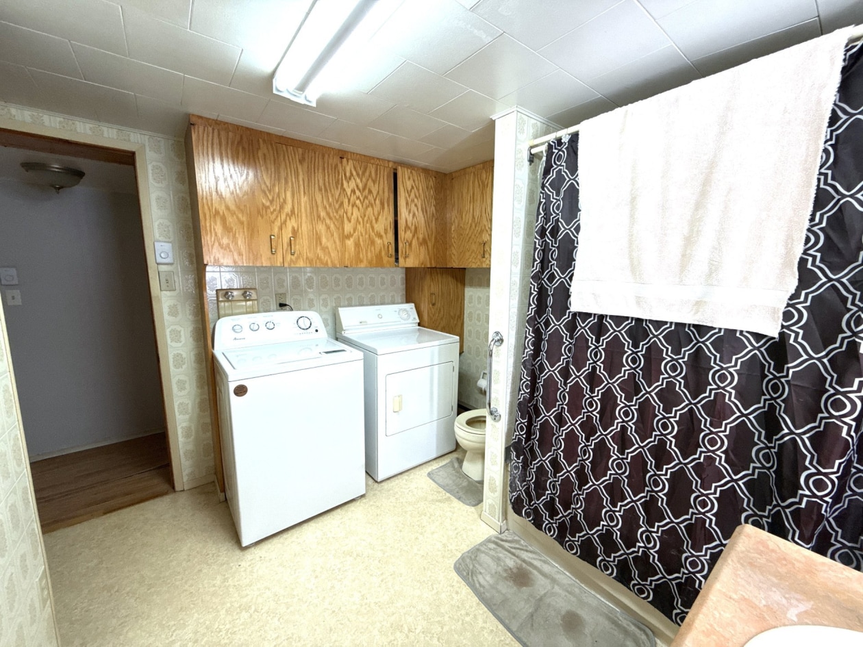 Salle de bains — 106 - 110 Rue St-Joseph, Baie-Saint-Paul