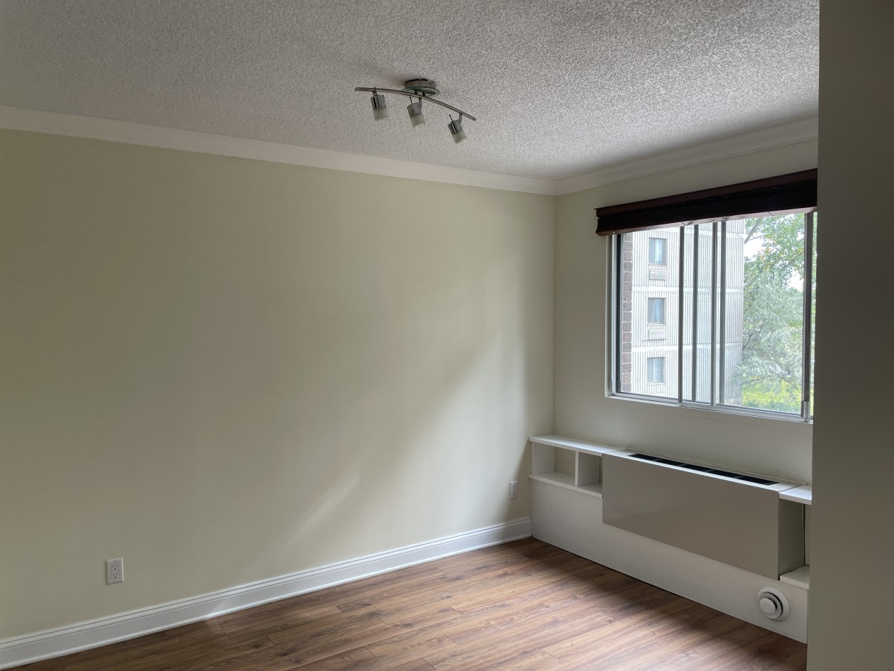 Photo 4 — 209-1550 Av Panama, Brossard