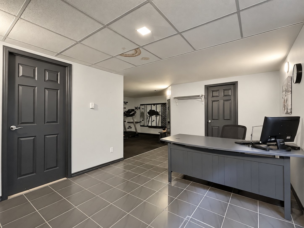 Bureau — 3020 Boul. St-Jean-Baptiste, Saguenay